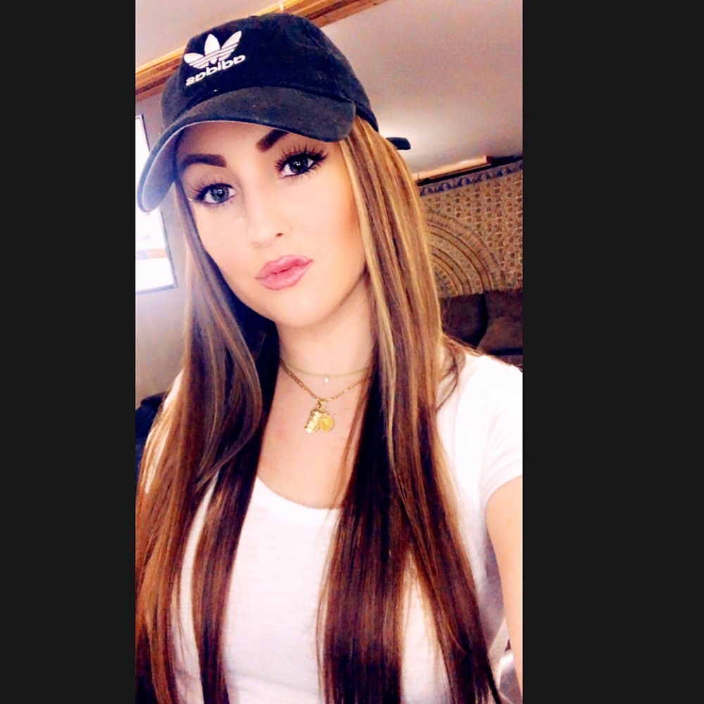 Meet your Posher, Danielle